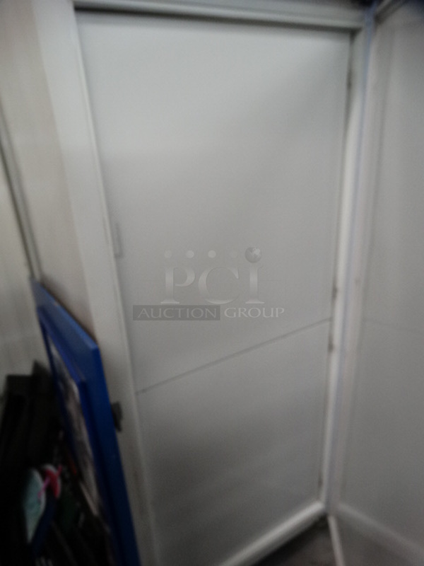 NICE! Kelvinator Model T3CHSP-4 Metal Commercial Single Door Hardening Cabinet w/ Poly Coated Racks. 115 Volts, 1 Phase. 31x35x84. Tested and Working! - Image 6 of 8