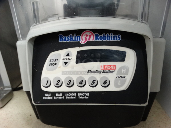 NICE! Vita Mix Model VM0115A Metal Commercial Countertop Blender w/ Pitcher and Clear Poly Cover. 120 Volts, 1 Phase. 9x11x22. Tested and Working! - Image 4 of 7