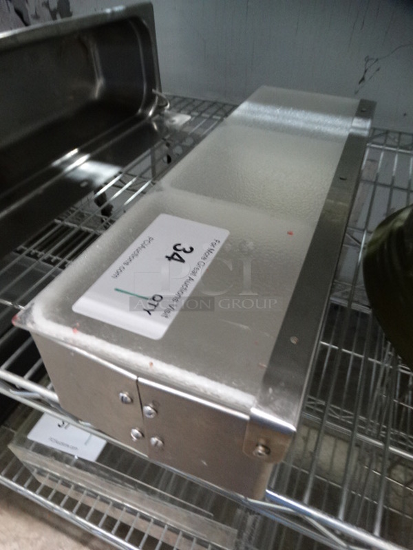 Metal Countertop Topping Rail w/ Poly Clear Lid and 3 White Poly Drop Ins. 18x6x3.5 - Image 2 of 4