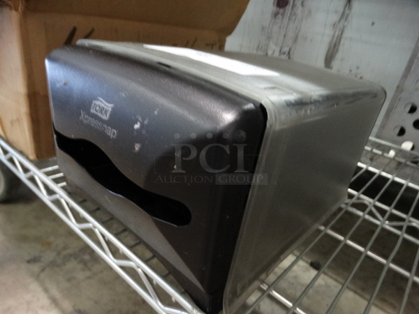 Tork Xpressnap Poly Napkin Dispenser. 7x12z5 - Image 2 of 4