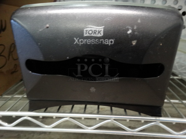 Tork Xpressnap Poly Napkin Dispenser. 7x12z5 - Image 4 of 4
