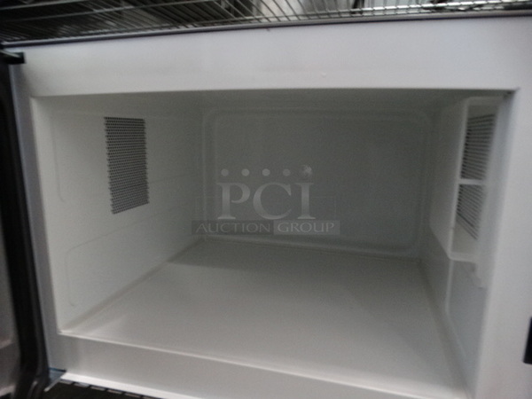 Panasonic Chrome Finish Countertop Microwave. 20x13x12 - Image 4 of 5