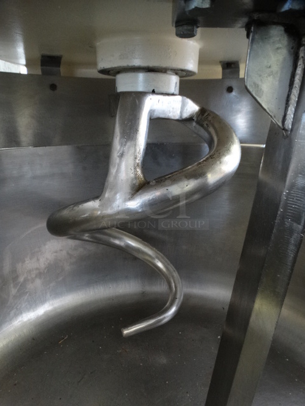 FANTASTIC! BMD Metal Commercial Floor Style Spiral Mixer w/ Mixing Bowl and Dough Hook Attachment. 37x55x61 - Image 4 of 9