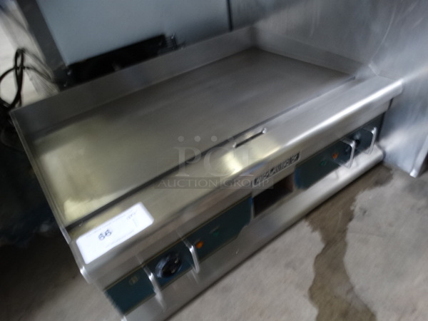NICE! American Master Stainless Steel Commercial Countertop Electric Powered Flat Top Griddle. 29.5x20.5x12 - Image 3 of 8
