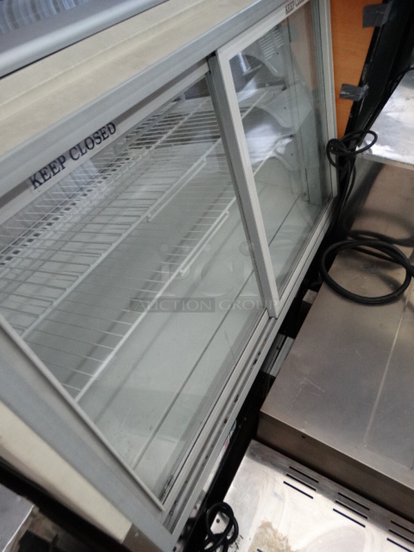SWEET! Federal Model SN48 Commercial Floor Style Deli Display Case Merchandiser w/ Poly Coated Racks. 120 Volts, 1 Phase. 48x35x49. Tested and Powers On But Does Not Get Cold - Image 5 of 7