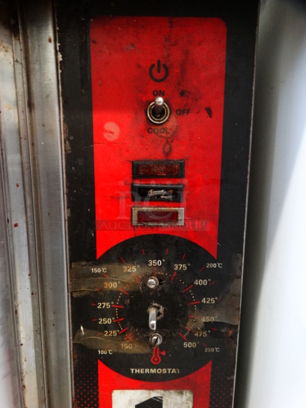 BEAUTIFUL! Vulcan Stainless Steel Commercial Gas Powered Full Size Convection Oven w/ View Through Doors, Metal Oven Racks and Thermostatic Controls. 40x31x31.5 - Image 5 of 8