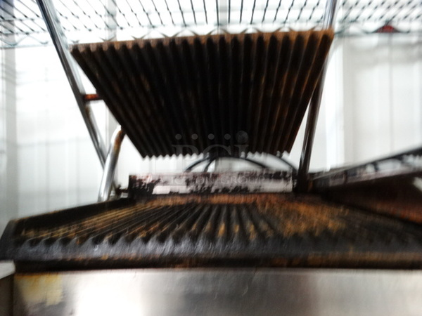 NICE! Avantco Model 177 Stainless Steel Commercial Countertop Double Panini Press. 22x14x9. Tested and Working! - Image 8 of 9
