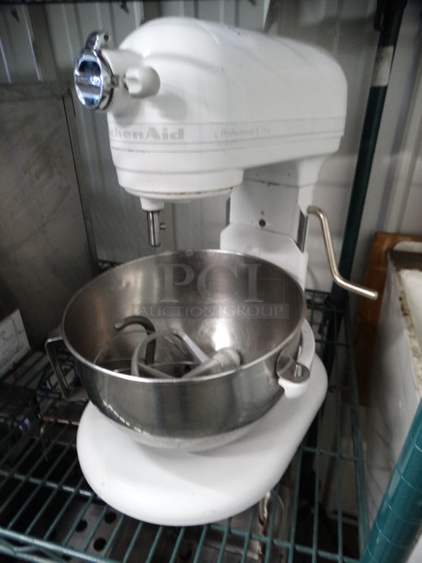 KitchenAid Professional 5 Plus Metal Countertop 5 Quart Planetary Mixer w/ Metal Mixing Bowl, Dough Hook, Mixing Paddle and Whisk. 11x16x17. Tested and Does Not Power On