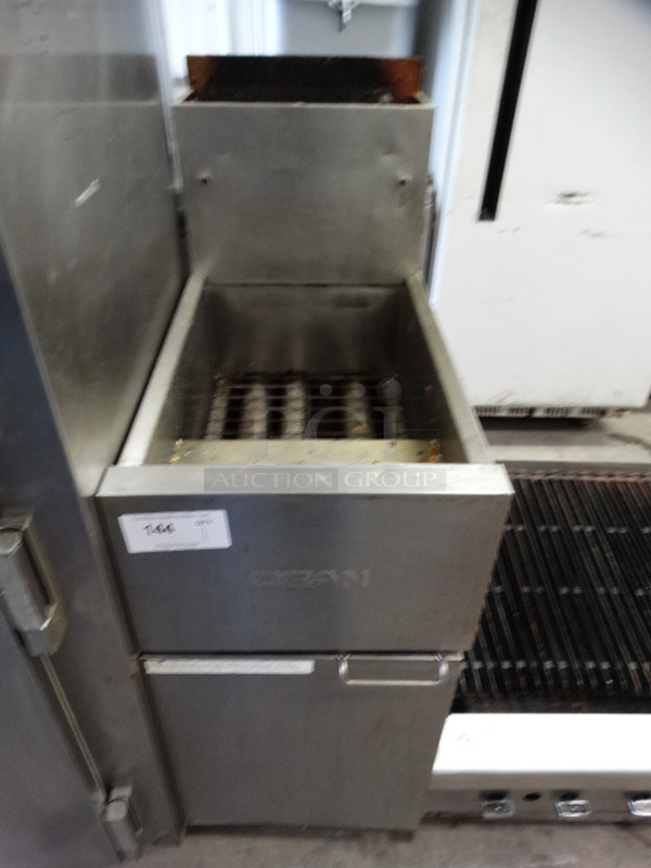 NICE! 2007 Dean Model SR142GN Stainless Steel Commercial Natural Gas Powered Deep Fat Fryer. 105,000 BTU. 15.5x29x48