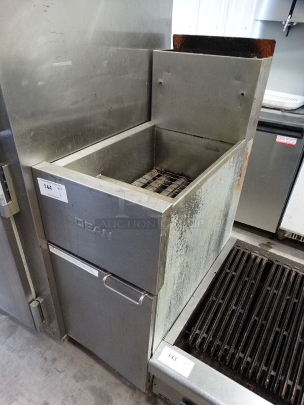 NICE! 2007 Dean Model SR142GN Stainless Steel Commercial Natural Gas Powered Deep Fat Fryer. 105,000 BTU. 15.5x29x48 - Image 2 of 8