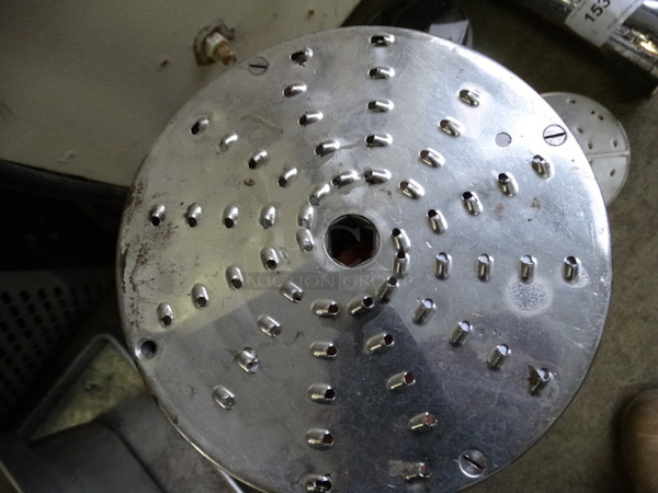 RG3 Metal Commercial Grating Blade for Food Processor. 7x7x2 - Image 3 of 4