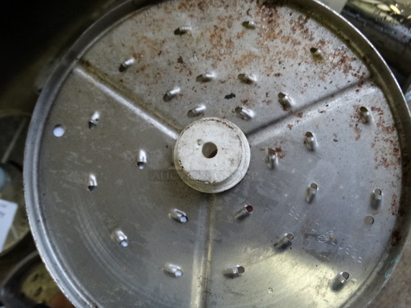 Metal Commercial Grating Blade for Food Processor. 7x7x2 - Image 4 of 4