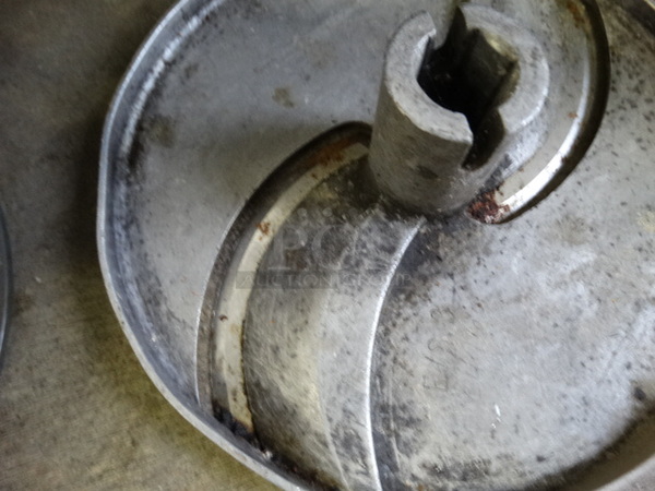 Metal Commercial S Slicing Blade for Food Processor. 7.5x7.5x2 - Image 5 of 5