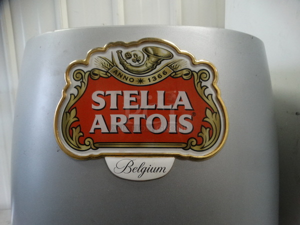 NICE! Vinservice Model CTD 4.02 Stella Artois Commercial Countertop Beer Dispenser. Does Not Come w/ Power Cord. 115 Volts, 1 Phase. 16x26x29. Tested and Working! - Image 4 of 9