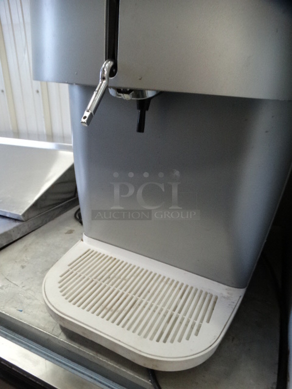 NICE! Vinservice Model CTD 4.02 Stella Artois Commercial Countertop Beer Dispenser. Does Not Come w/ Power Cord. 115 Volts, 1 Phase. 16x26x29. Tested and Working! - Image 5 of 9