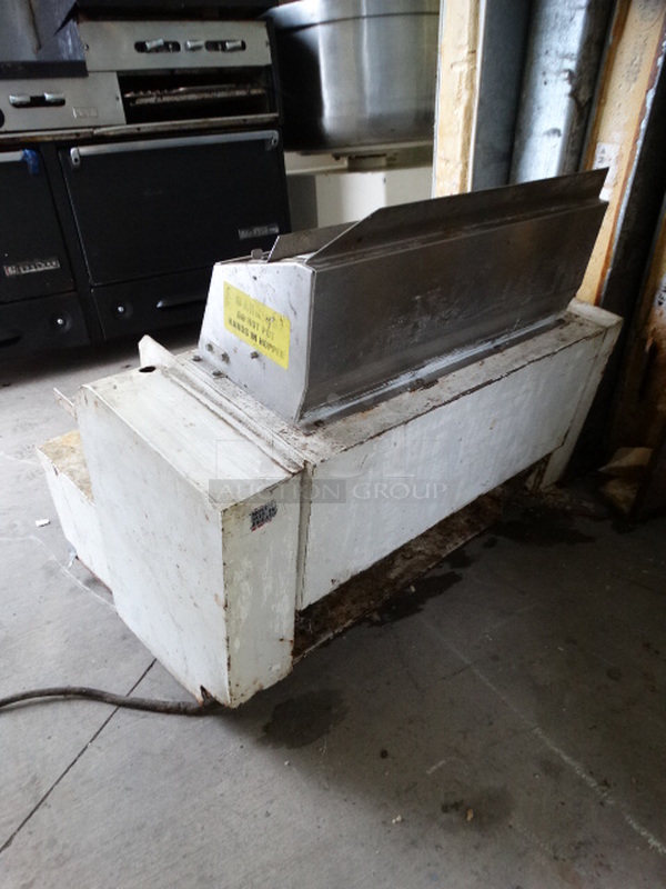 Metal Commercial Countertop Dough Sheeter. 30x28x23. Tested and Working! - Image 6 of 7