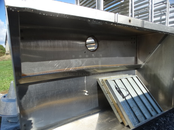 GREAT! 5' Stainless Steel Commercial Grease Hood w/ 3 Filters. 60x37x20 - Image 4 of 4