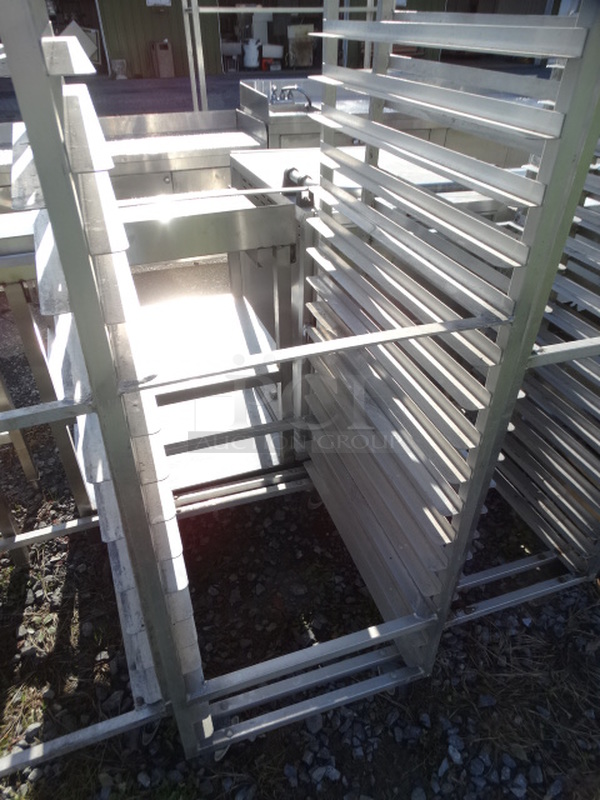 Metal Commercial Pan Transport Rack on Commercial Casters. 22.5x30x70 - Image 3 of 5