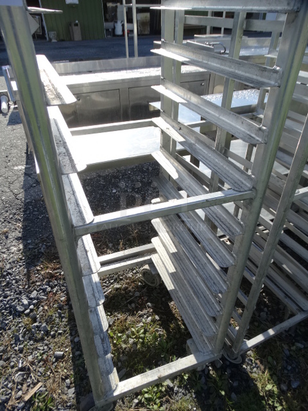 Metal Commercial Pan Transport Rack on Commercial Casters. 21x26x74 - Image 3 of 5