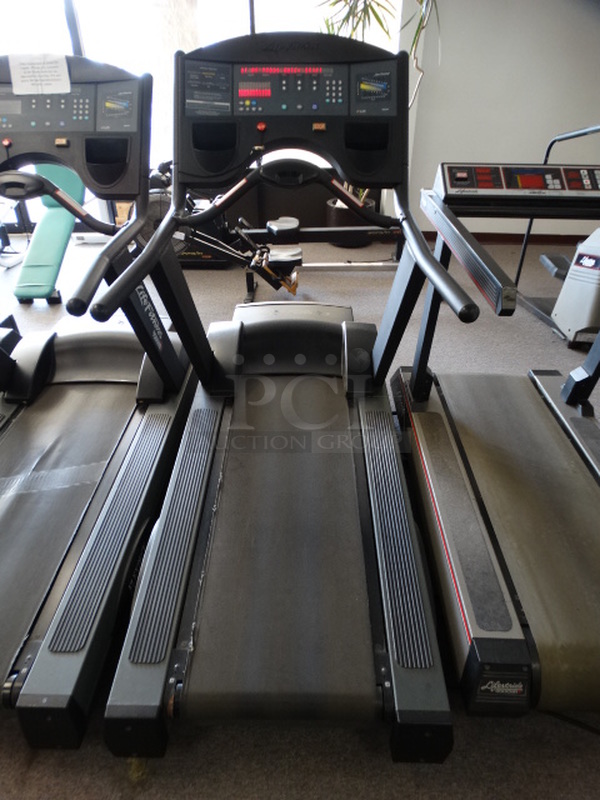 WOW! Life Fitness Model TR9500 9500HR Treadmill. Belt Will Be Replaced. 120 Volts, 1 Phase. 36x82x66