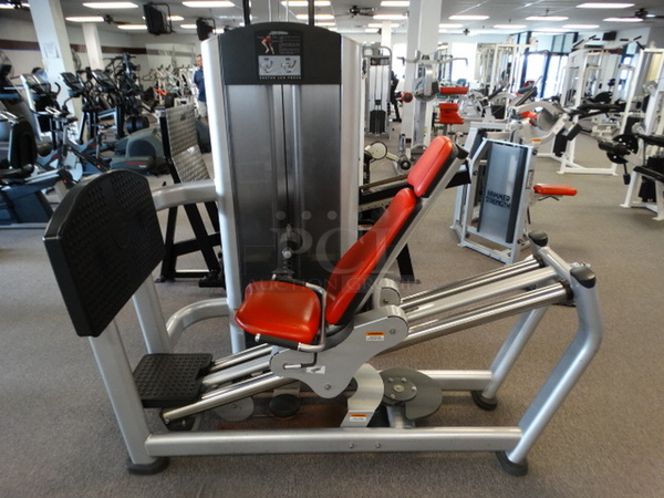 Life Fitness Gray Metal Seated Leg Press Station. 36x74x70