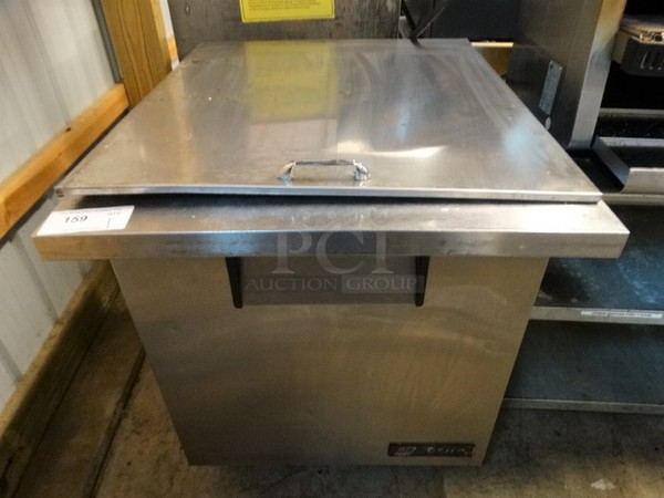 NICE! 2010 True Model TSSU-27-12M-C Stainless Steel Commercial Prep Table w/ Lid on Commercial Casters. 115 Volts, 1 Phase. 27.5x34x38. Tested and Powers On But Does Not Get Cold