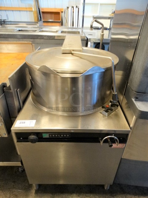 FANTASTIC! Garland Model KT20S-M Stainless Steel Commercial Floor Style 20 Gallon Steam Kettle. 24x33x46