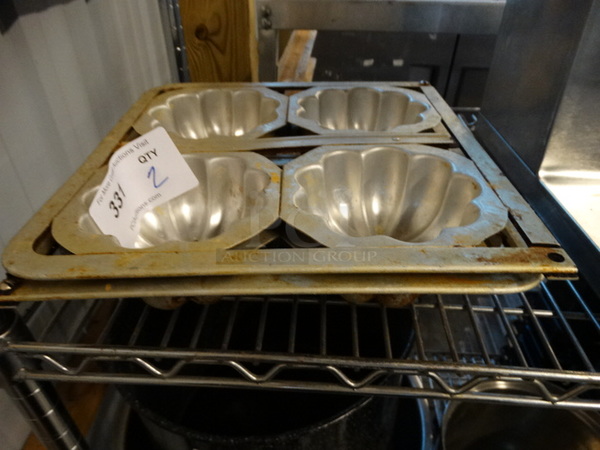 2 Metal 4 Cup Muffin Pans. 12x12x2. 2 Times Your Bid!