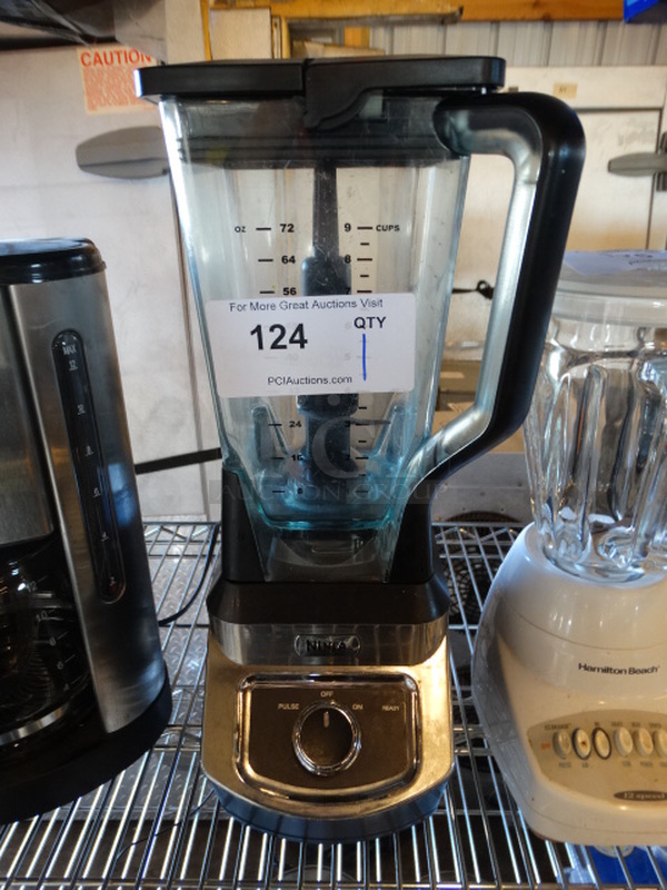 Ninja Chrome Finish Countertop Blender w/ Pitcher. 6x9x17. Tested and Working!