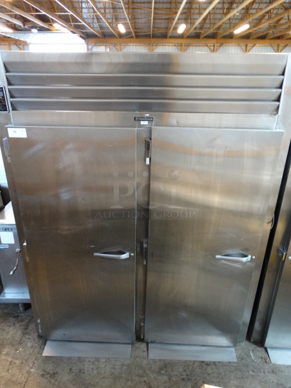 BEAUTIFUL! Traulsen Model RRI232LRIFHS Stainless Steel Commercial 2 Door Roll In Rack Cooler. 115 Volts, 1 Phase. 68x34x84. Tested and Working!
