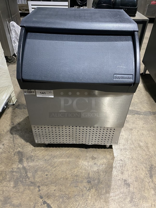 FAB! Scotsman Commercial Under The Counter Ice Making Machine! All Stainless Steel! Model CU2026SA Serial 18031320012044! 115V 1Phase! On Legs!