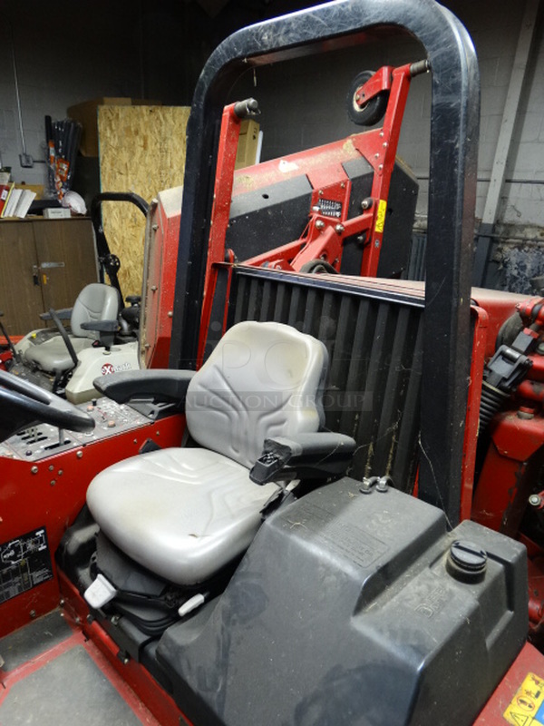 FANTASTIC! Toro Model 30581 580-D Groundsmaster Metal Commercial 4WD Rotary Riding Lawn Mower. Unit Was Working When Parked. 96x168x84 - Image 7 of 12