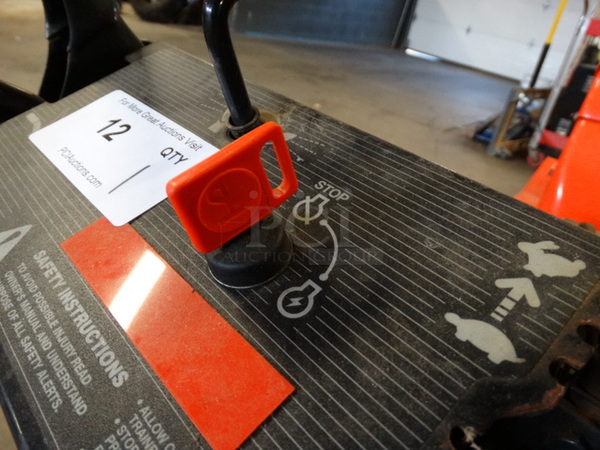 GREAT! Ariens ST824 Model 924082 Metal Snow Thrower. Unit Was Working When Parked. 25x60x40 - Image 12 of 12