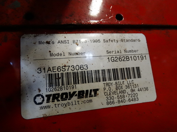 GREAT! Troy-Bilt Storm 8526 Model 31AE6S73063 AWD Electric Start Metal Snow Thrower. Unit Was Working When Parked. 26x59x42 - Image 10 of 11