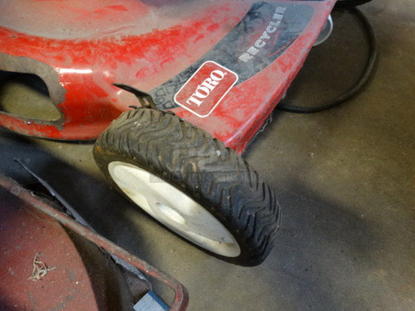 Toro Model 20916 Metal Push Mower. Unit Was Working When Parked. 25x68x36 - Image 4 of 12
