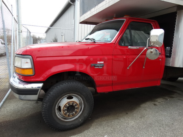1996 Ford F Super Duty Power Stroke Diesel Truck w/ Morgan Dry Van Box Truck Attachment, Foldaway Steel Liftgate and Etrack Frame In Box. VIN 1FDLF47F1TEA68033. Comes w/ Clean Title. See Lots 28-29 For Additional Pictures! - Image 3 of 12