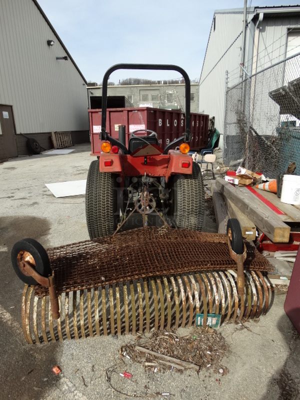 Case IH Model 255 Metal Commercial International Harvester Tractor. 72x160x80 - Image 9 of 12