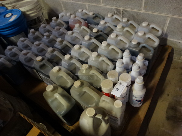 ALL ONE MONEY! PALLET LOT of Various Items Including Hillyard Spray Clean HD Ultra Tough Spray and Wipe Cleaner! Pallet: 42x38x12 - Image 4 of 7