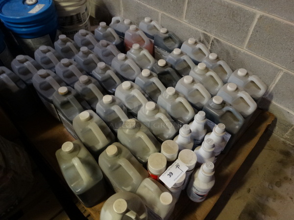 ALL ONE MONEY! PALLET LOT of Various Items Including Hillyard Spray Clean HD Ultra Tough Spray and Wipe Cleaner! Pallet: 42x38x12 - Image 7 of 7