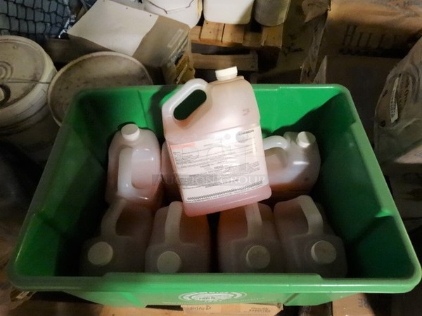 ALL ONE MONEY! PALLET LOT of Various Items Including Restorer! Pallet: 43x38x24 - Image 3 of 5