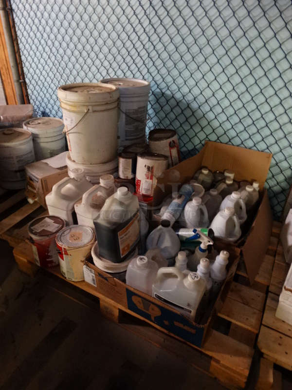 ALL ONE MONEY! PALLET LOT of Various Items Including Cafco Bond Seal and Tack It! Pallet: 43x38x30 - Image 2 of 7