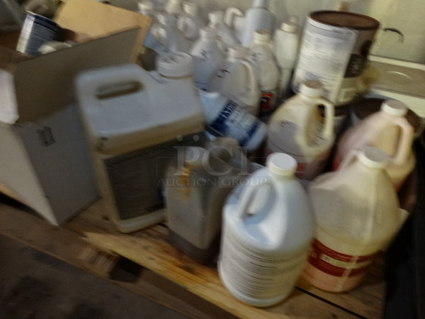 ALL ONE MONEY! PALLET LOT of Various Cleaners. Pallet: 43x38x13 - Image 4 of 6