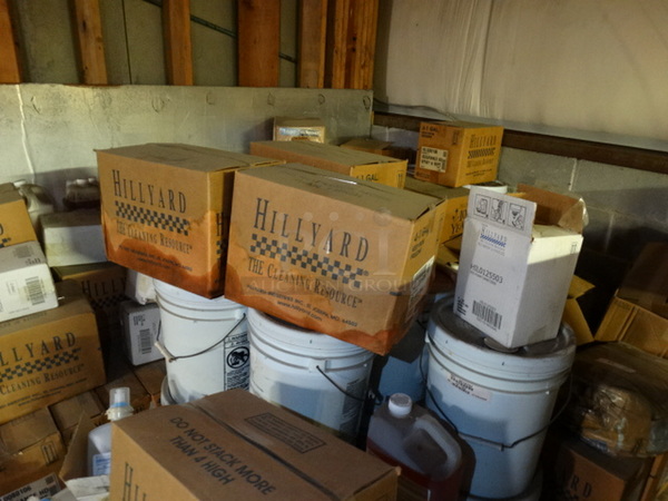 ALL ONE MONEY! PALLET LOT of Various Items Including Arsenal Spray Clean HD. Pallet: 43x38x40 - Image 4 of 5