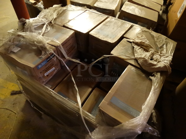 ALL ONE MONEY! PALLET LOT of Cases of Hillyard Hil-Tex Seal and Undercoater for Floor Polishes and Waxes! Pallet: 46x36x36 - Image 3 of 5