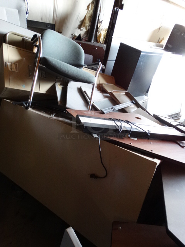 ALL ONE MONEY! MEGA LOT of Various Desk Pieces, Modular Pieces, Etc! - Image 6 of 8