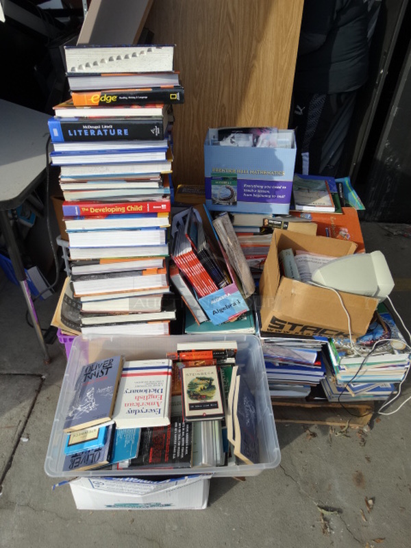 ALL ONE MONEY! PALLET LOT of Various Books and Textbooks!