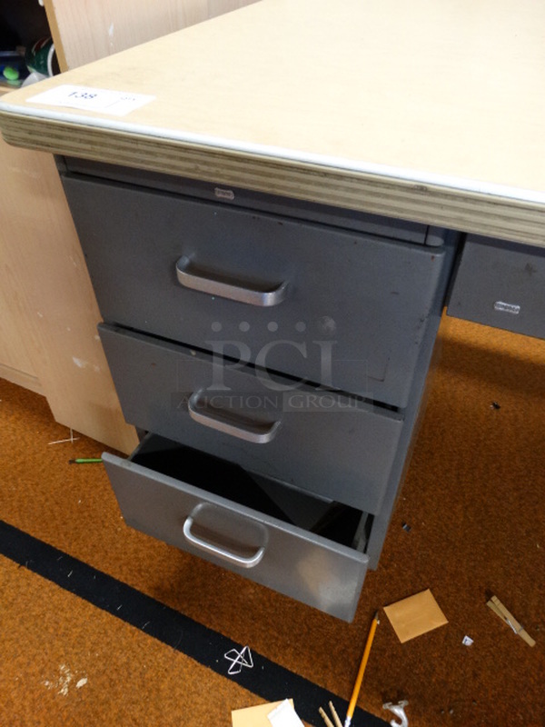 Metal Gray Desk w/ Wood Pattern Tabletop. 60x30x30 - Image 4 of 6