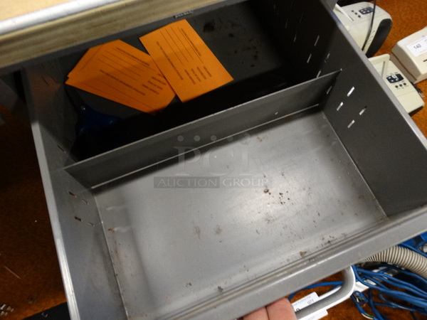 Metal Gray Desk w/ Wood Pattern Tabletop. 60x30x30 - Image 6 of 6
