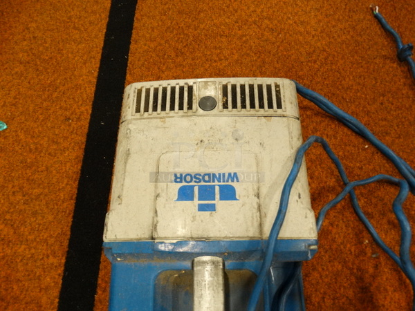Windsor Vacuum Cleaner. Missing Bottom Part. 9x6x45 - Image 2 of 5
