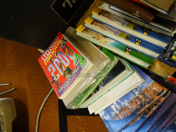 ALL ONE MONEY! Lot of Various Books! - Image 4 of 5